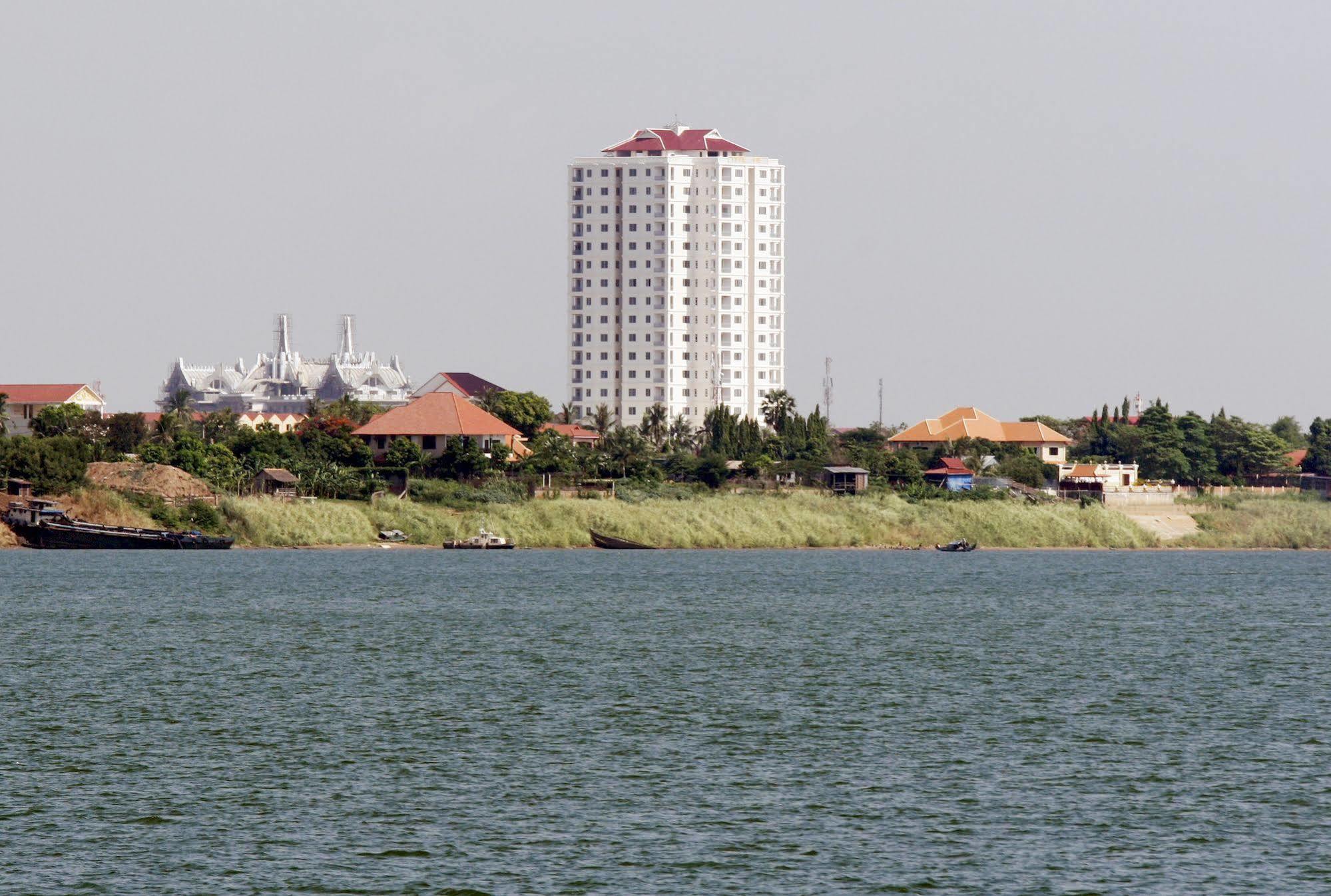 Mekong View Tower Hotel Phnom Penh Exterior foto